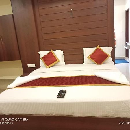 Meridian Castle Hotell Pondicherry Eksteriør bilde