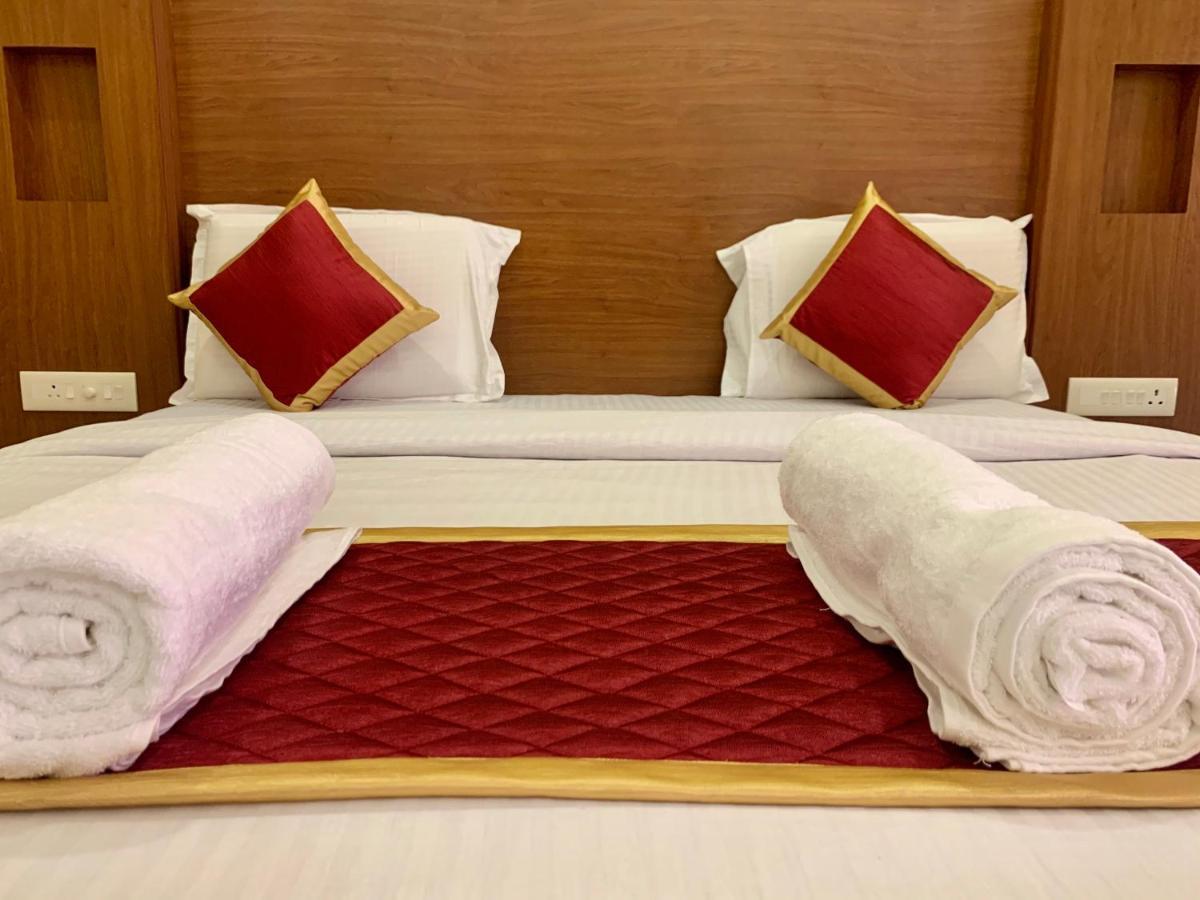 Meridian Castle Hotell Pondicherry Eksteriør bilde